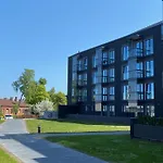 Brand New - Sea View - Balcony - Parking In Garage Korter *