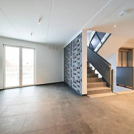 Apartment Brand New - Sea View - Balcony - Parking In Garage