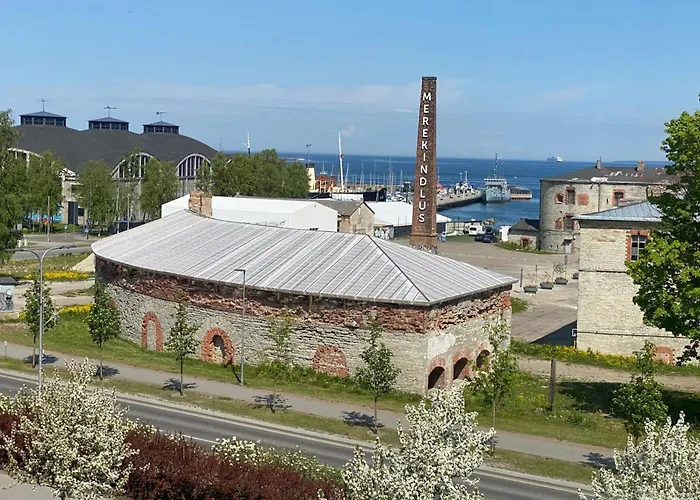 Apartment Brand New - Sea View - Balcony - Parking In Garage *