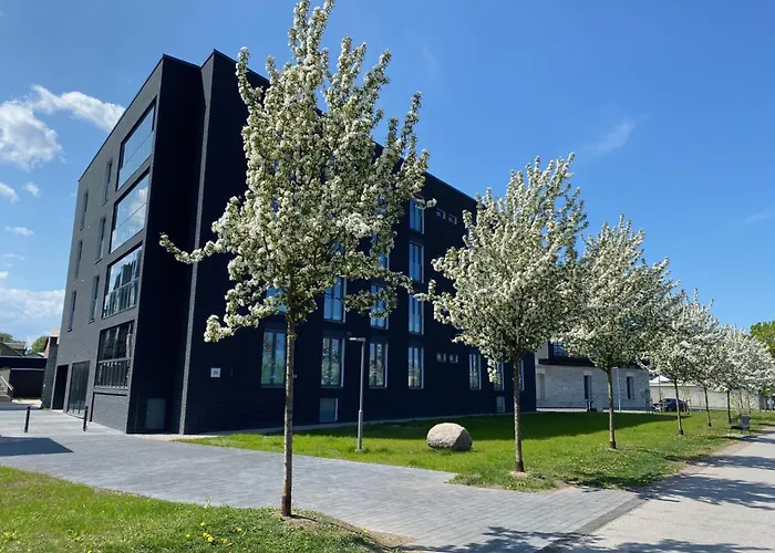 Appartement Brand New - Sea View - Balcony - Parking In Garage