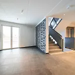شقة Brand New - Sea View - Balcony - Parking In Garage