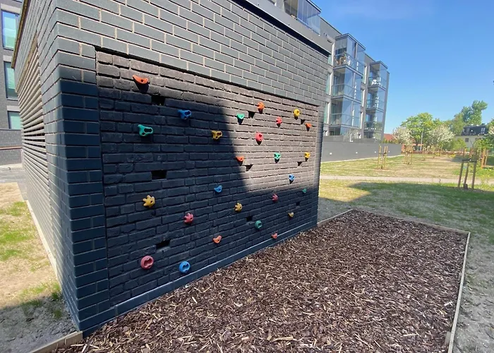 Korter Brand New - Sea View - Balcony - Parking In Garage *